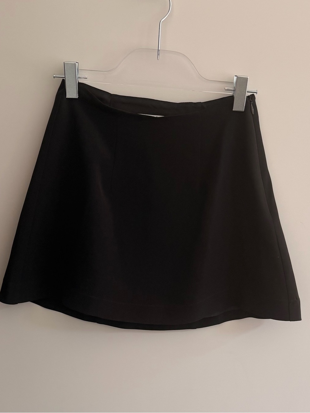 Mirror Palais Black Skirt with heart pocket